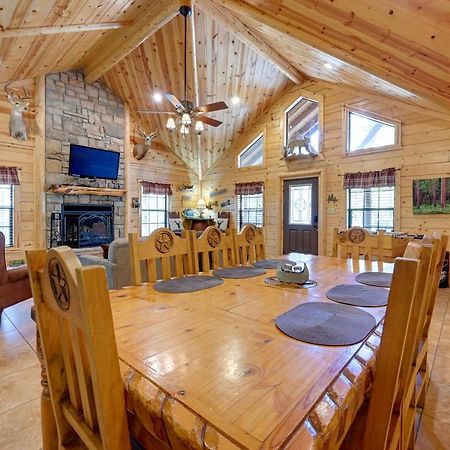 Broken Bow Cabin With Hot Tub And Deck - 4 Mi To Lake! Exterior foto