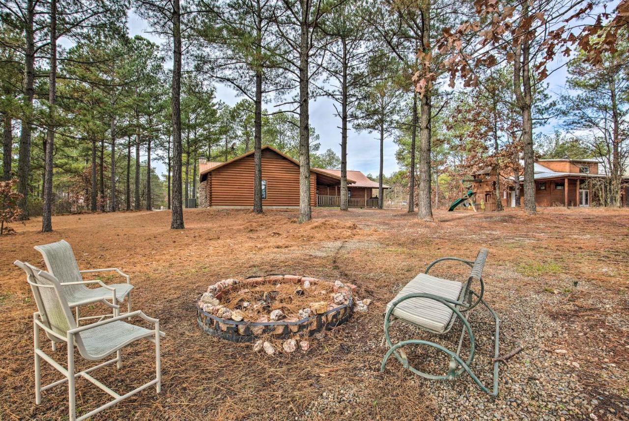 Broken Bow Cabin With Hot Tub And Deck - 4 Mi To Lake! Exterior foto